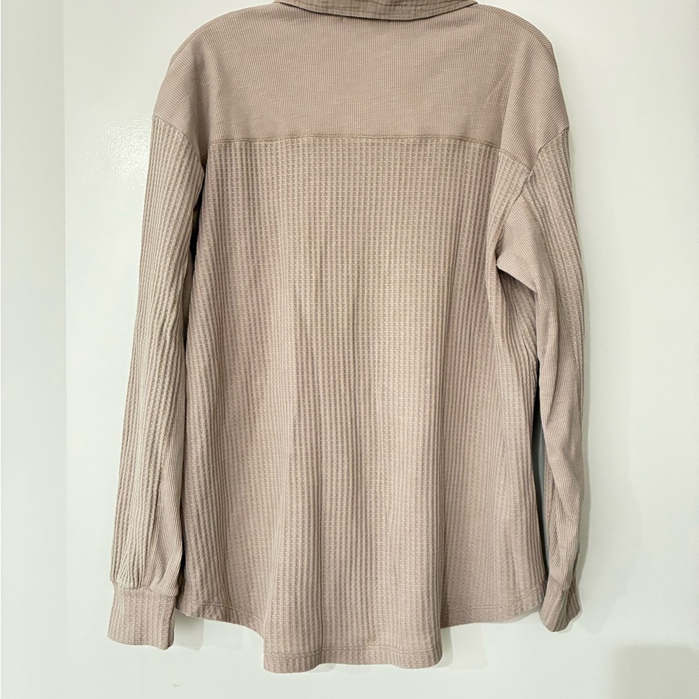 Briggs Women’s Button Front Waffle Shirt Large - Picture 2 of 4